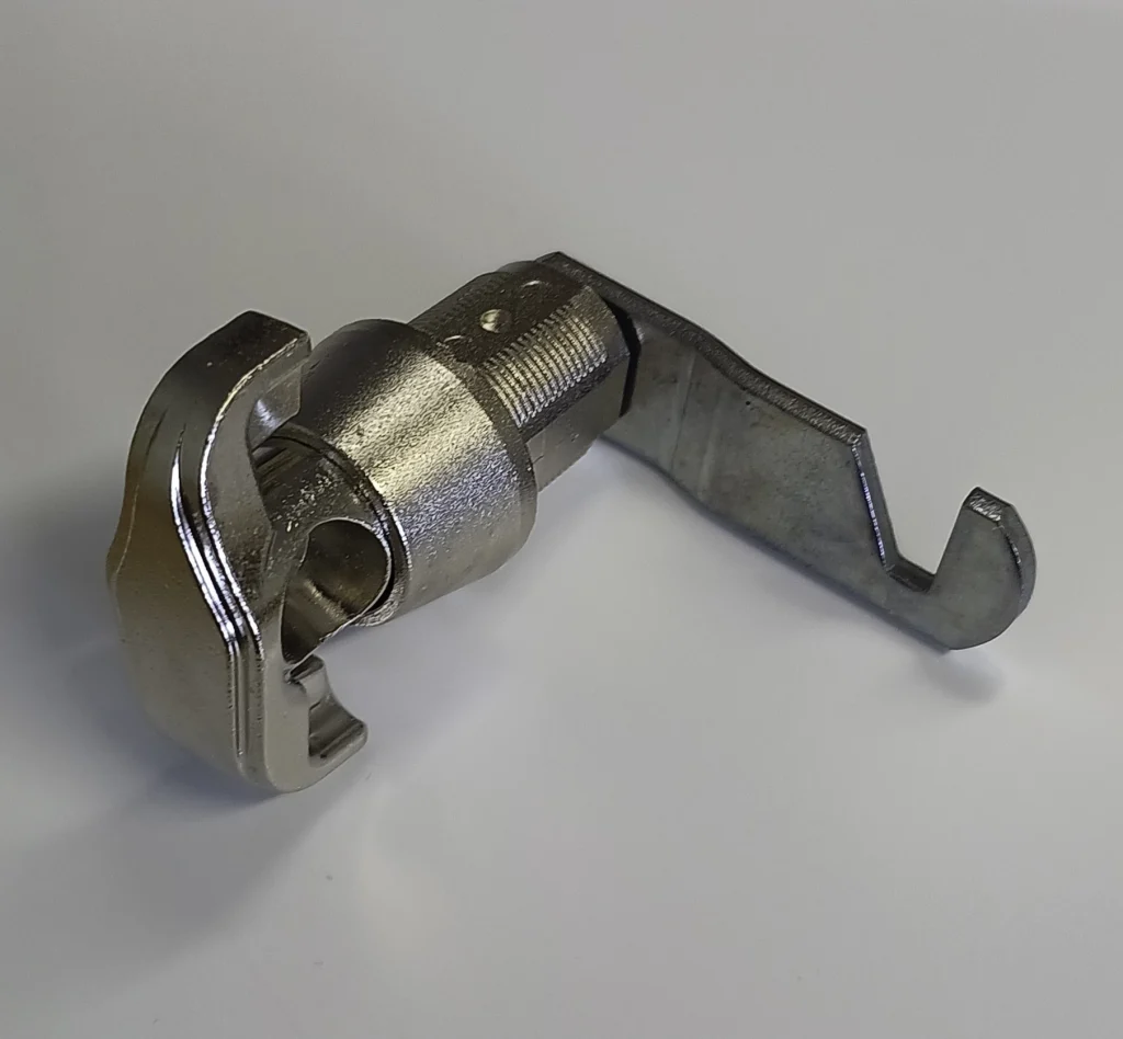 Can lock for use with a padlock, key locks are available