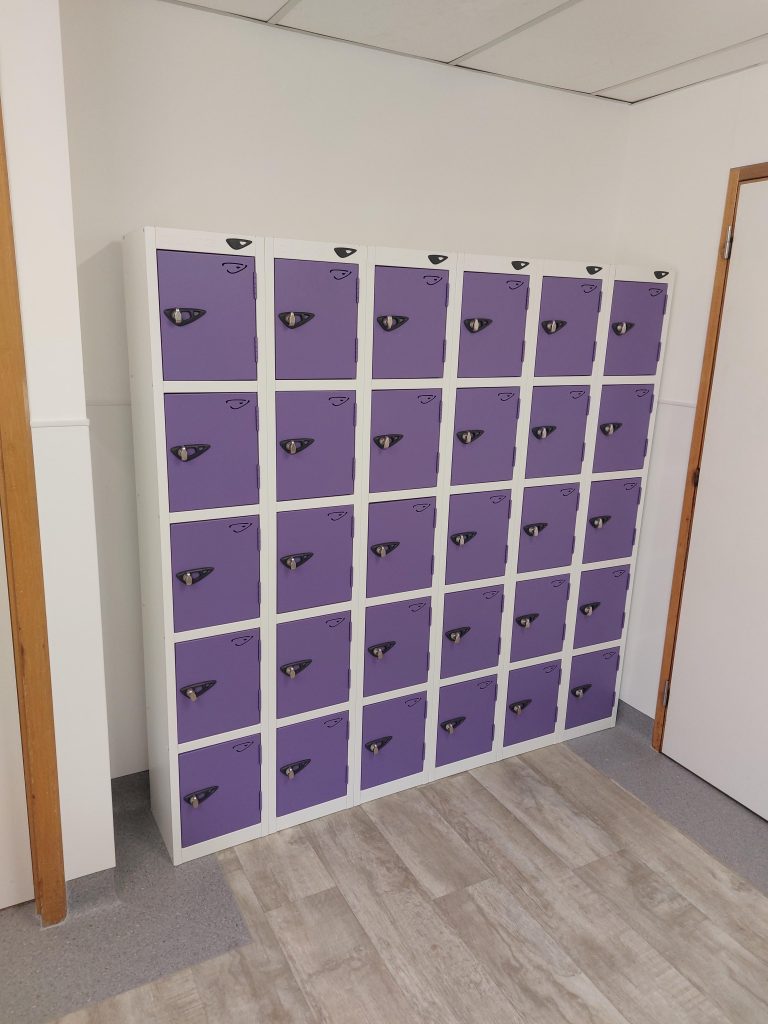 Pure lockers with Antivirus Paint